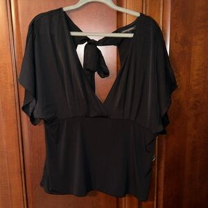 Banana Republic short sleeve top, size XL.